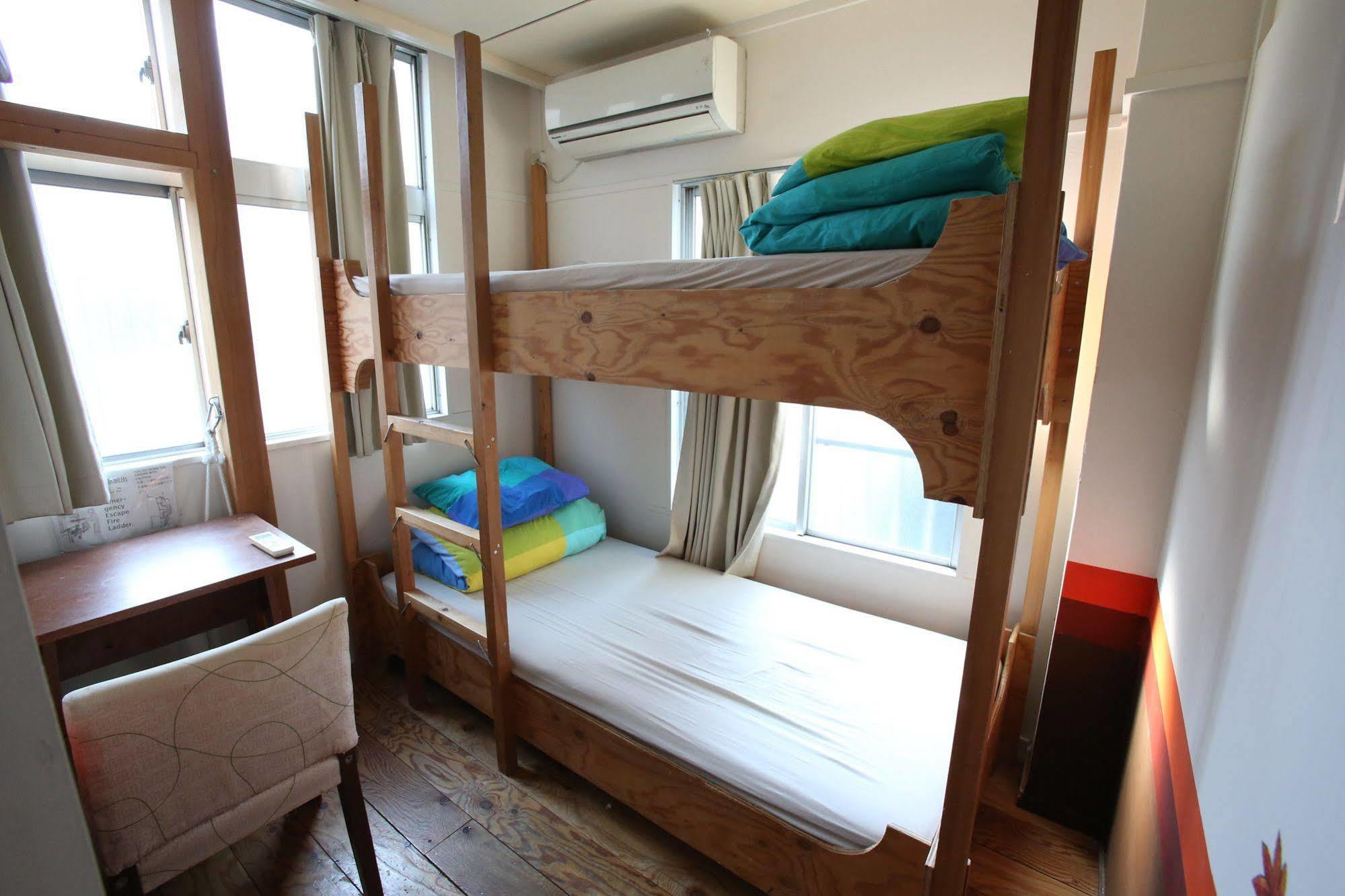 Yadoya Hostel *