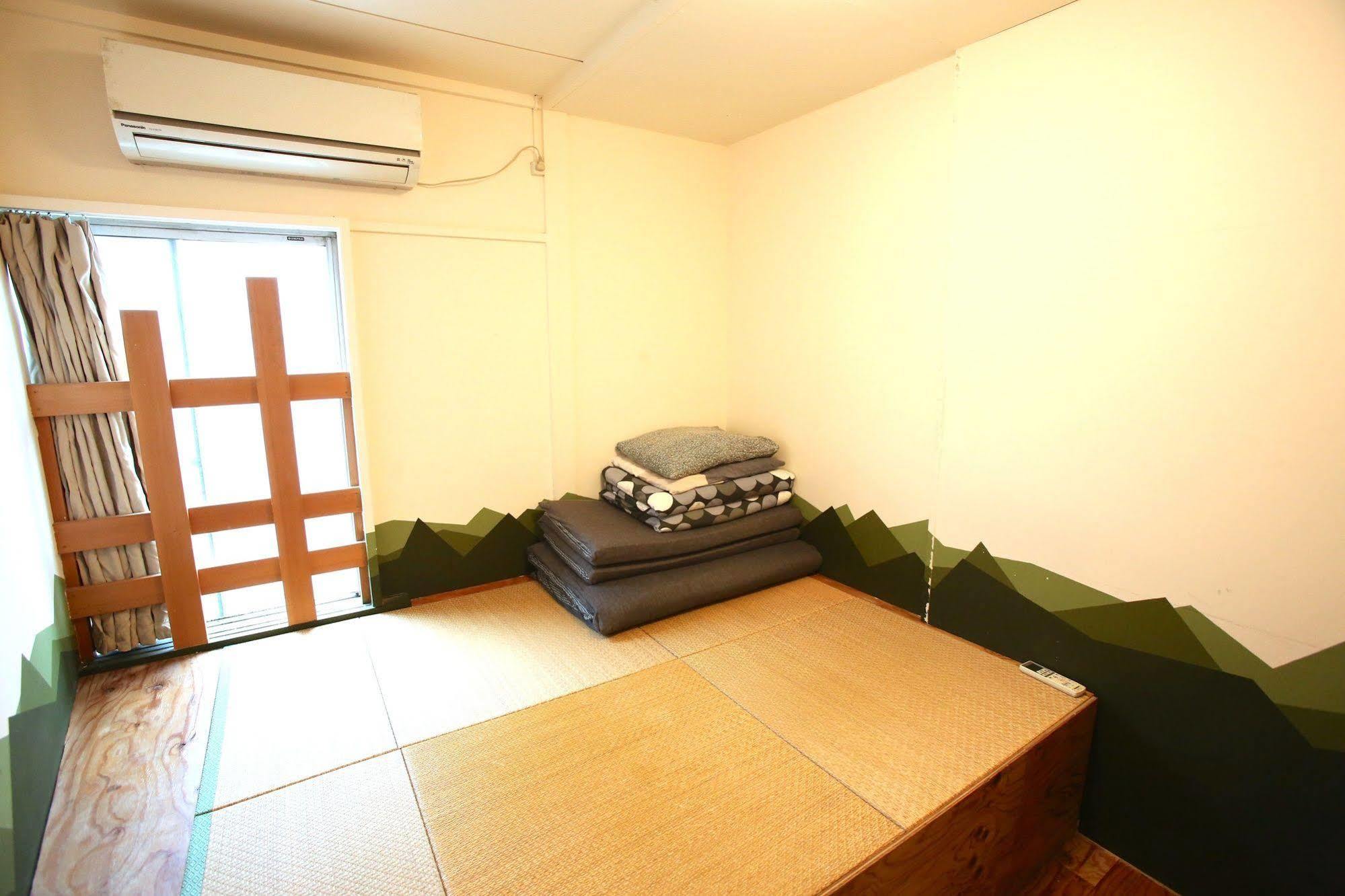 Hostel Yadoya *